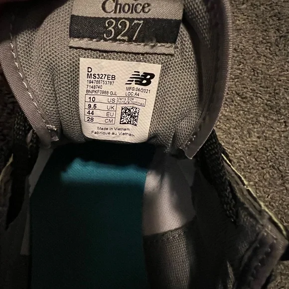 New Balance Gray and Teal Sneakers - Picture 7 of 7
